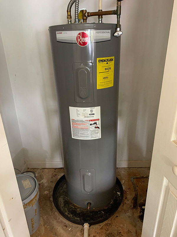 9 yr old Rheem Water Heater in Buford, GA