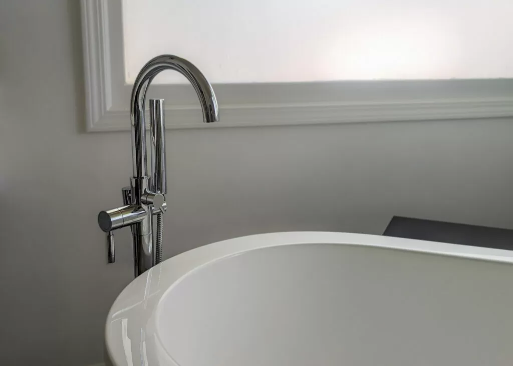 Freestanding Tub and Faucet in Cumming GA